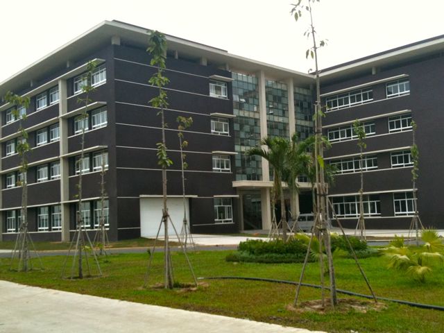 EIU university in Binh Duong